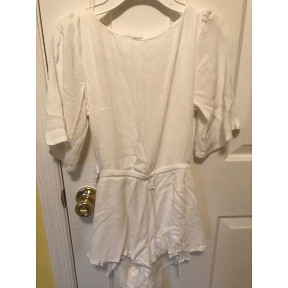 White Tie-Back Romper - Picture 1 of 2